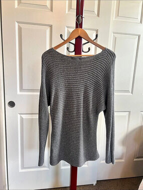 ana Textured Knit Gray Sweater